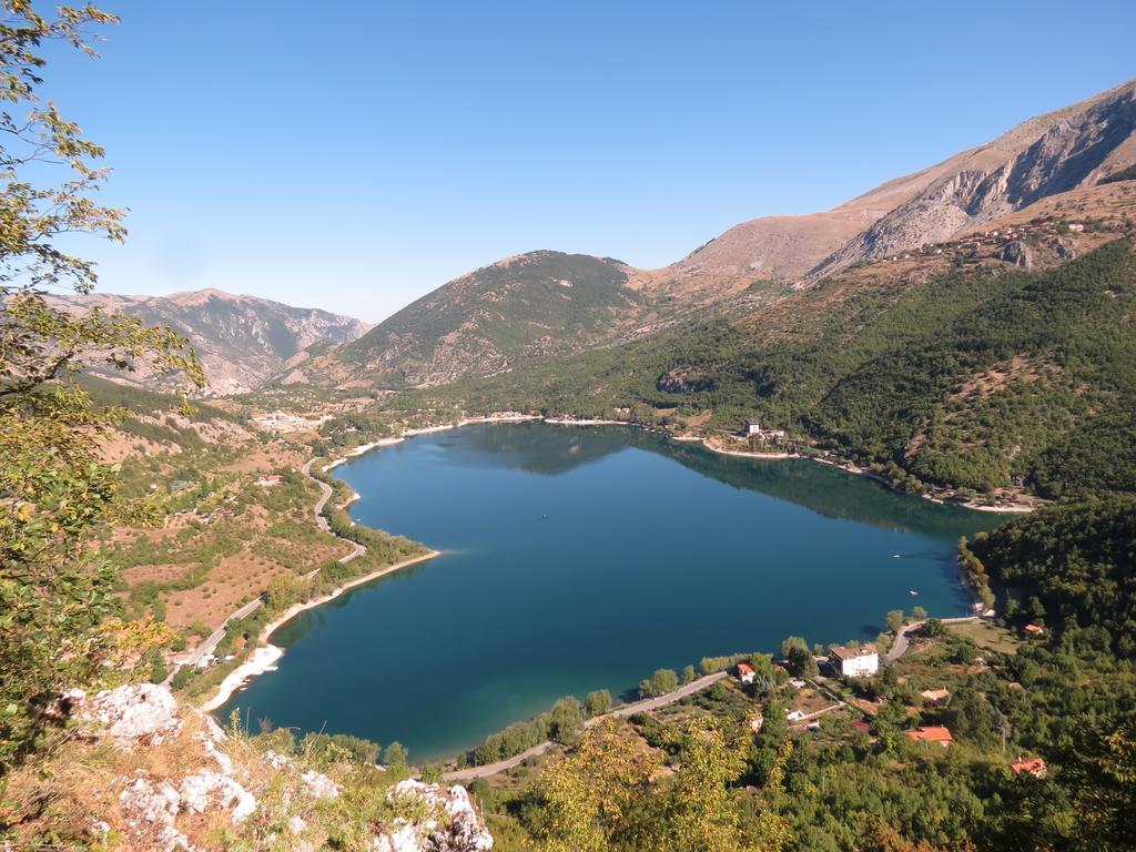 Grotta Dei Colombi Hotel Scanno Bagian luar foto